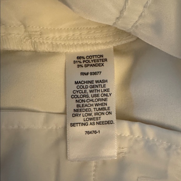 Liz Claiborne Emma Women’s Classic Fit Flare White Trousers Pants 10 NWT - Picture 6 of 6